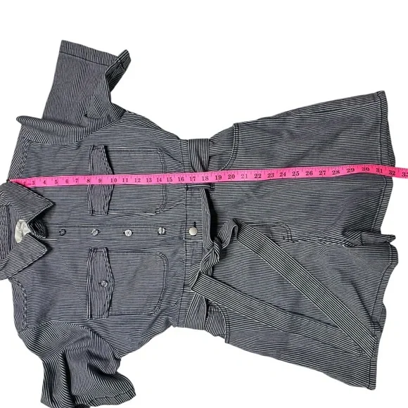 Universal Threads Navy and White Striped Short Sleeve Romper Size 10 NWT - Picture 5 of 11